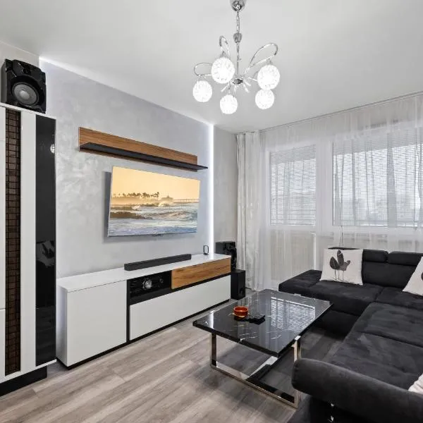 Apartament 3 pokojowy Popiełuszki, хотел в Крашник
