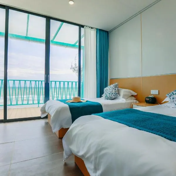 Alaya Beach Club, hotel in Kampong Kuala Rampayan