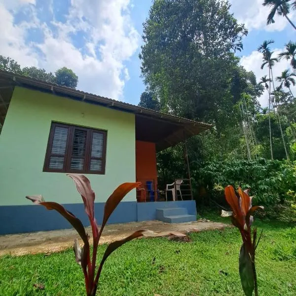 Darimane Homestay, готель у місті Kalasa