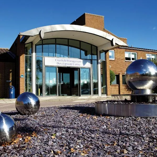 クランフィールド マネージメント デベロップメントセンター（Cranfield Management Development Centre）、クランフィールドのホテル