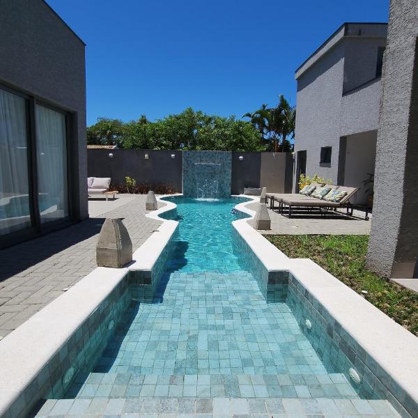 Casa Climatizada, Piscina AQUECIDA, em Pontal do Sul, Próximo as Marinas