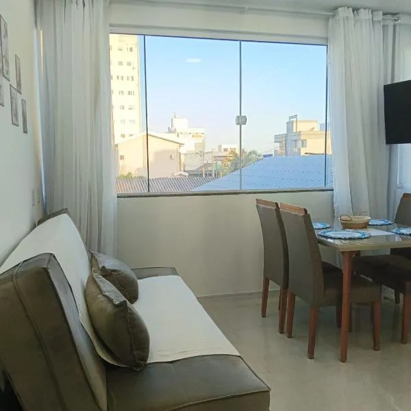 Pousada a 700 mts da Praia, hotel in Navegantes