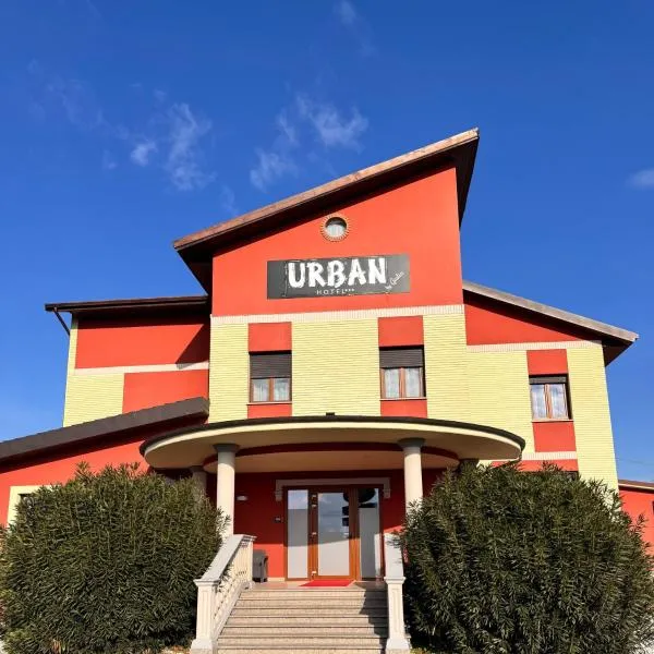 Hotel Urban By Giulia, khách sạn ở Pozzolo Formigaro