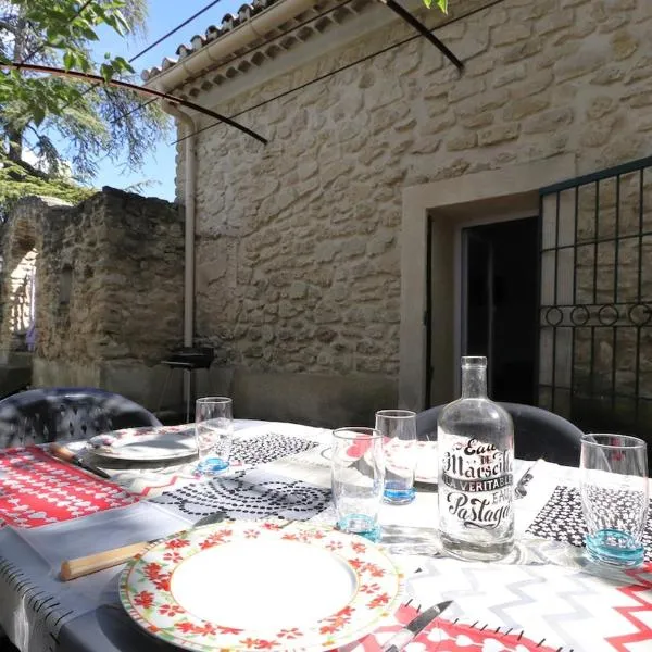 Gîte Le Relais à Mazan, hotel u gradu Mazan