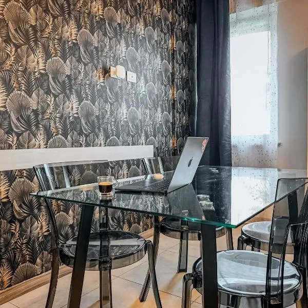 Velvet Suite - Garage Privato - Metro Dante, hotel in Turin
