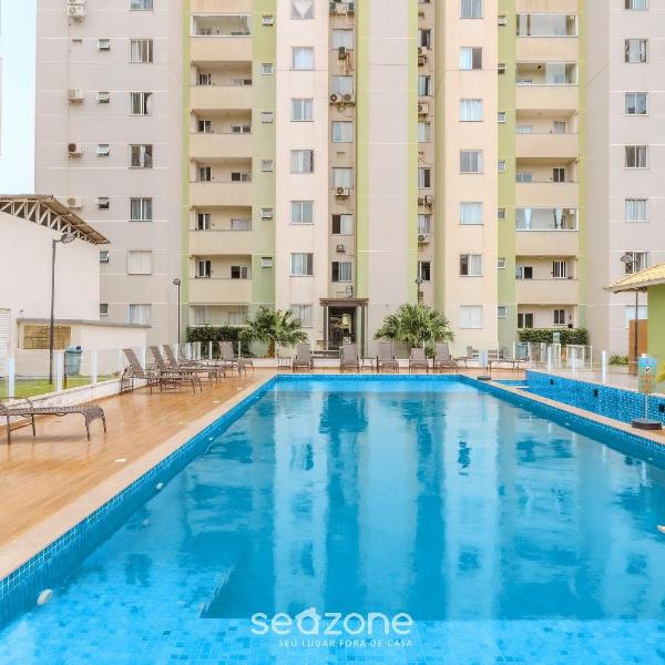 Apto c/ churrasq e varanda, 400m da Praia LEAA0506