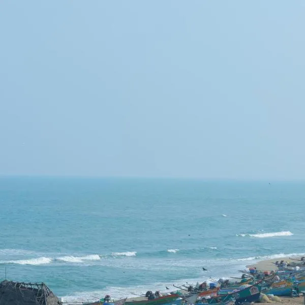 NJ Beach House 2BhK in Pondicherry with a beach view, hotel i Puducherry