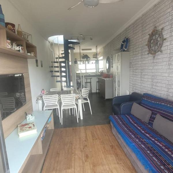 Duplex 180 m2 Predio Frente mar em Boraceia