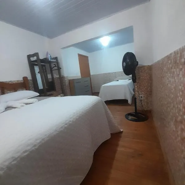 Hóspedagem com vaga pra carro localização três vendas Pelotas,Rio Grande do Sul Brasil, hotel en Pelotas