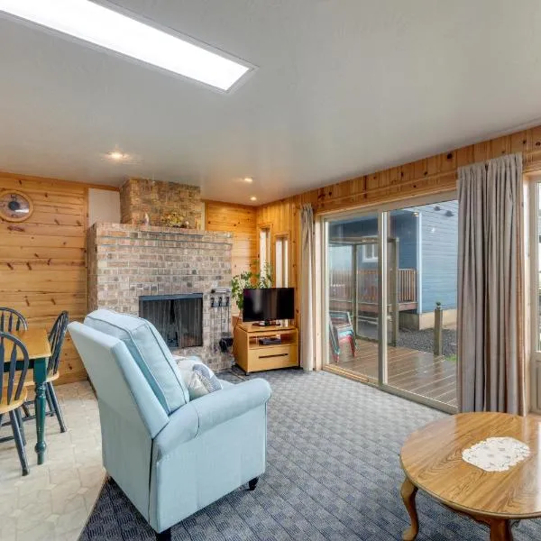 Sanderling Sea Cottages, Unit 3 with Private Balcony, hotell sihtkohas Waldport