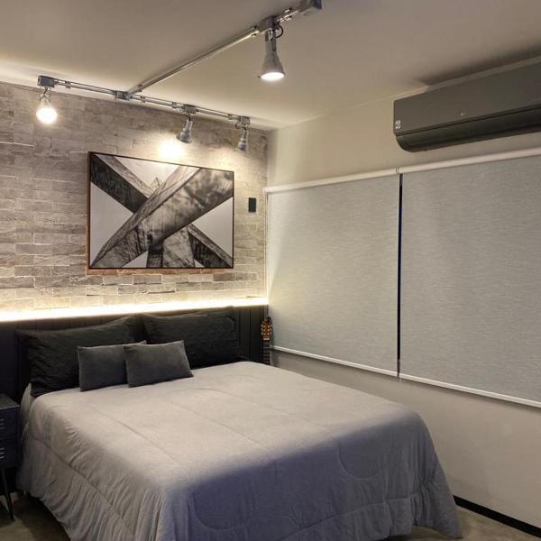 Lindo quarto e sala completo no coração da barra - Foto 2