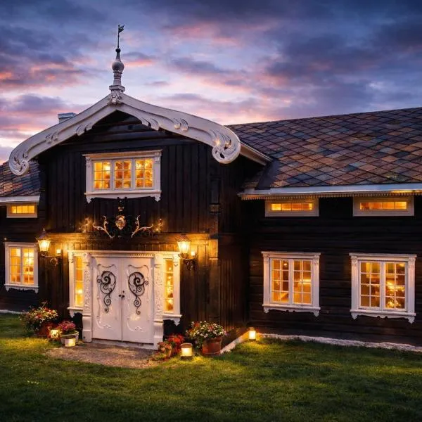Traditional timber farm with Sauna & Wi-Fi, ξενοδοχείο σε Baukål