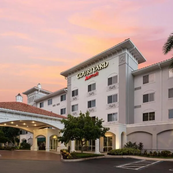 Courtyard Fort Myers at I-75 and Gulf Coast Town Center, hotel in Estero