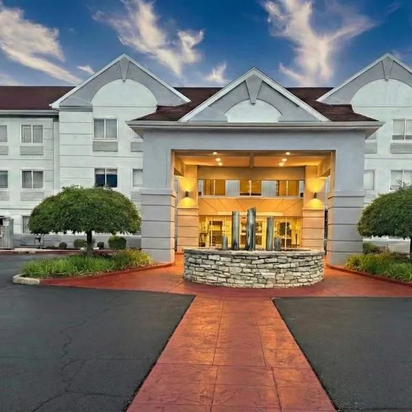 Holiday Inn Express Hotel & Suites Port Clinton-Catawba Island by IHG, hotelli kohteessa Port Clinton