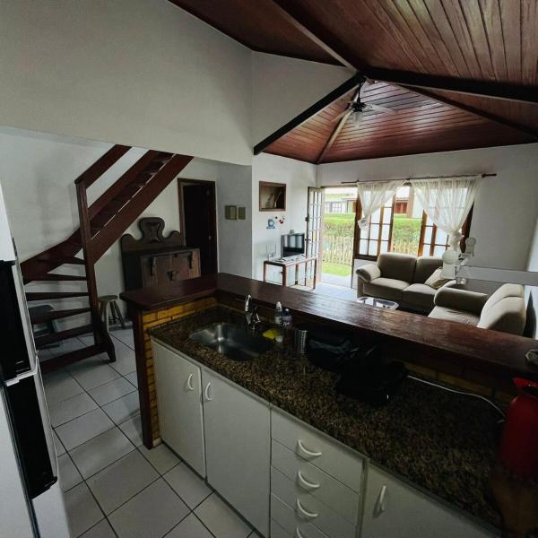 Casa em Cabo Frio Condominio com piscina - Foto 5