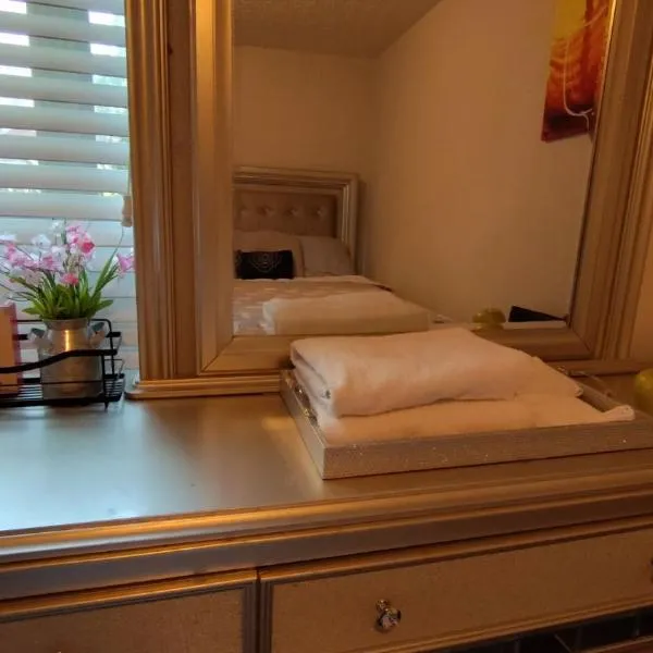 Kings Private Room Shared Bath C, hotel en Decatur