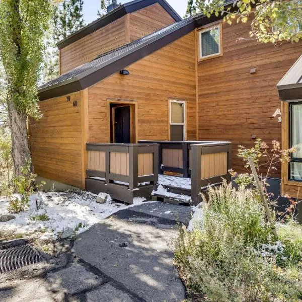 Pinegrove by AvantStay Beautiful Villas Condo just outside Tahoe City, Hotel in Dollar Point