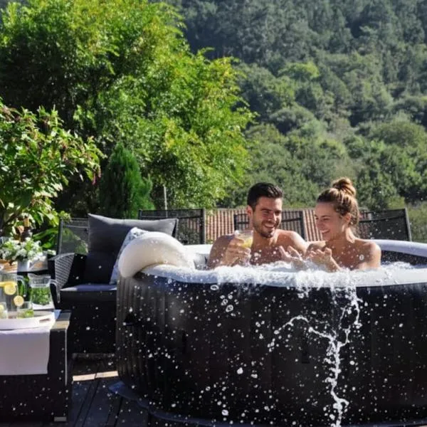 Casa Santamaria a 5min de Noia cerca de la playa، فندق في Lousame