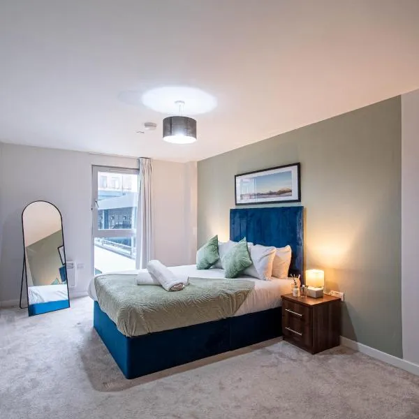 Viesnīca 2BDR River View Leeds Dock Apartment l Free Parking Līdsā