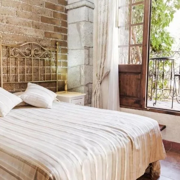 Hotel Na-anché Aeropuerto, хотел в Оаксака Сити