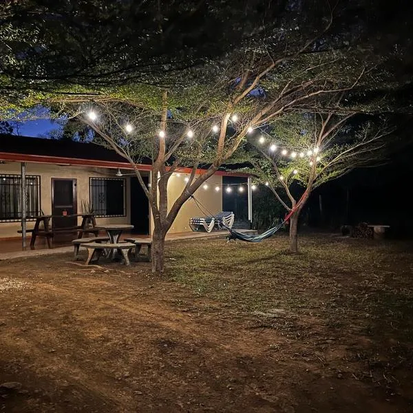 3-bedroom accommodation in Tamarindo, hotel a Garita