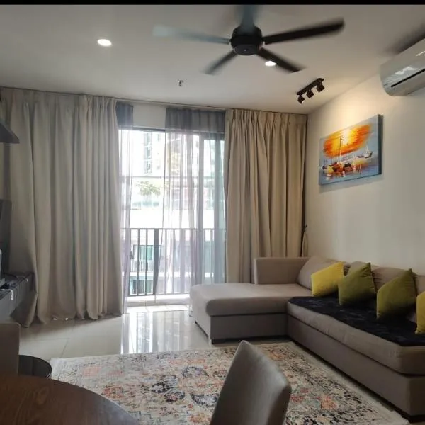 Zamdyna Homestay Pool Icity Shah Alam, hotel di Shah Alam