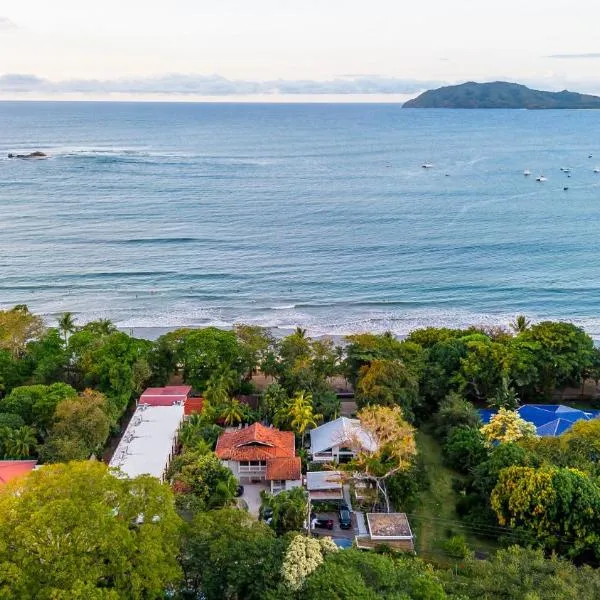 The Coast Beachfront Hotel, hotel Tamarindóban