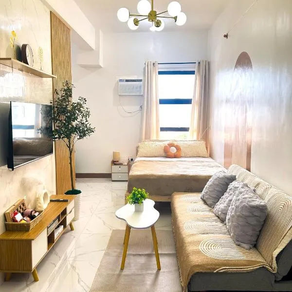 Casa Solayá at Royal Oceancrest Condominium Mactan, hotel a Lapu Lapu City