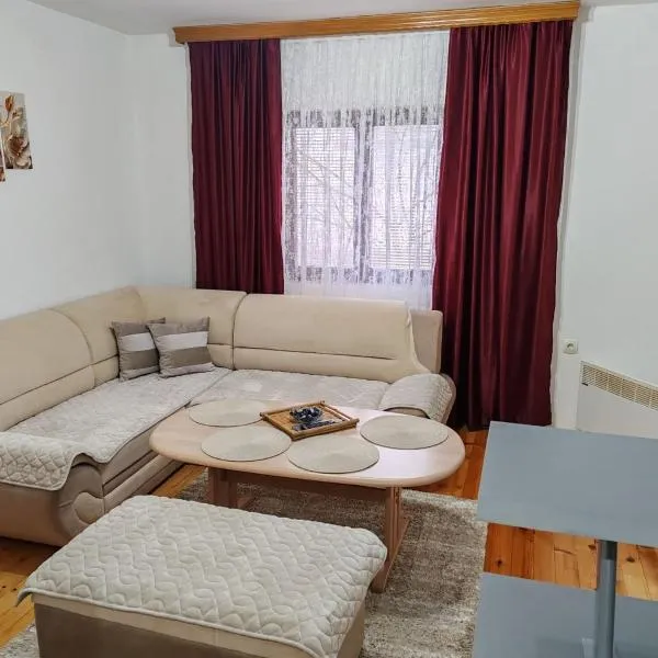 Apartman Dačo, hotel di Vlasenica