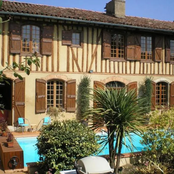 Guest House, Private Pool – hotel w mieście LʼIsle-en-Dodon