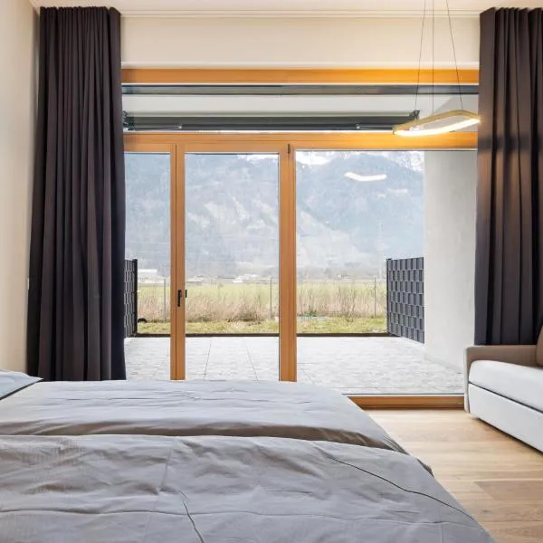 Visionary Hospitality Altdorf, Uri - Premium Apartments with Free Parking, Washer, Kitchen, Terrace, Train Station, hotel di Altdorf