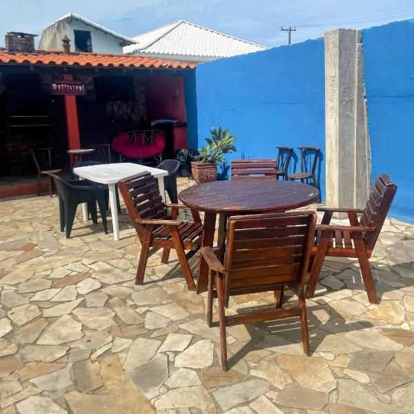 Casa ampla pé na areia a 100 passos do mar com roupa de cama, salão de jogos, churrasqueira e piscina - Foto 5