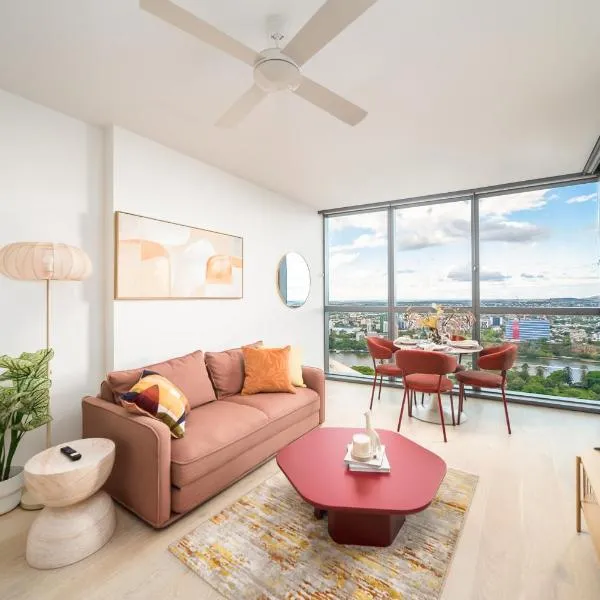1Bedroom Sip in Style Apt in Queens Wharf - level 33 with City and River view, hotel din Brisbane