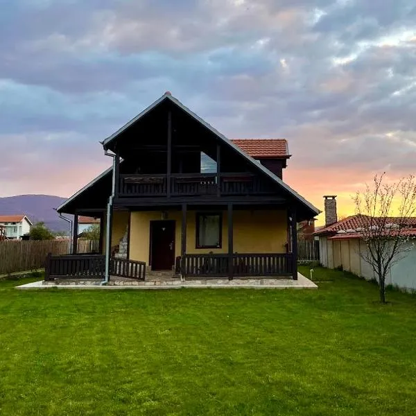 Rayovo에 위치한 호텔 Mountain Family Guest House Rayovo