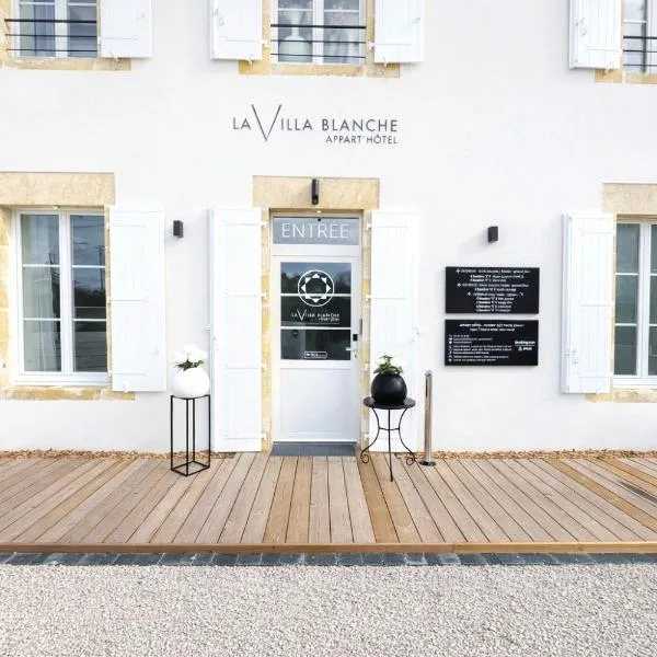 La Villa Blanche Appart hôtel, hotel a Salles