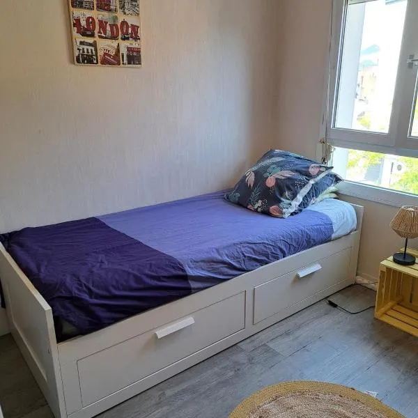 Petite Chambre CHEZ MARINA, hotel em Chantepie