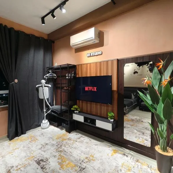 HI Studio Mesahill Premier - KLIA - Bathtub - WIFI & NETFLIX, hotell i Nilai