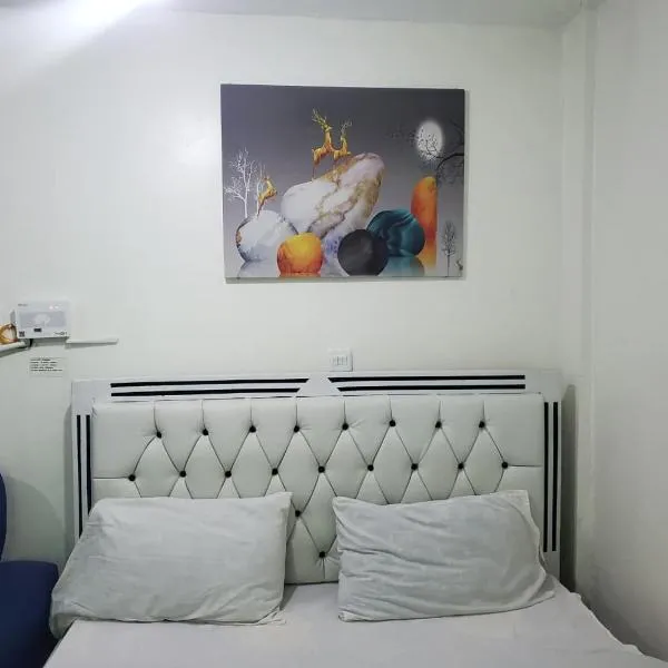 Velour Spacious Suites, hotel di Rungiri