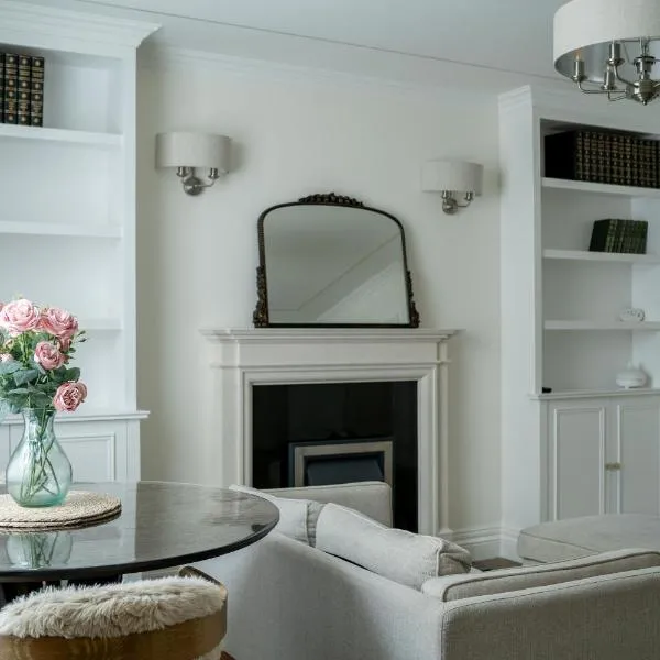 Stunning 2-bed, 2-bath Property In Central London, hotel i London