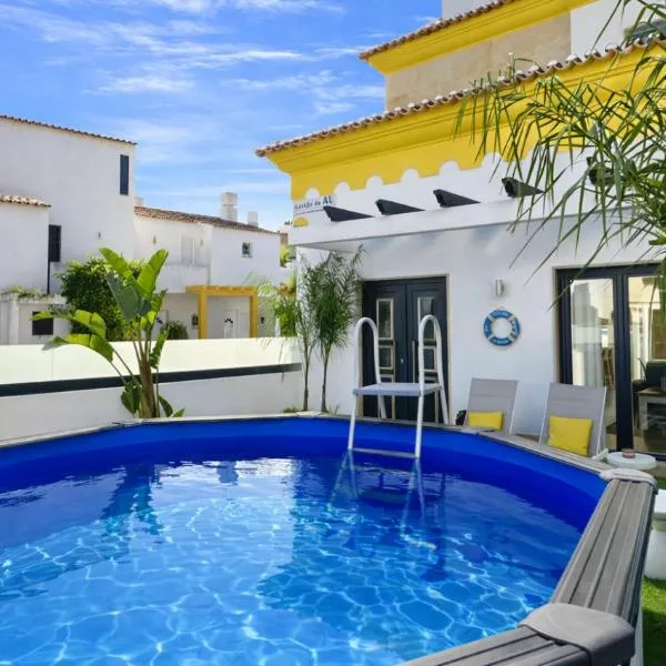 Lotus - Private Pool - 8 Guests - Quarteira, hotel v destinaci Quarteira