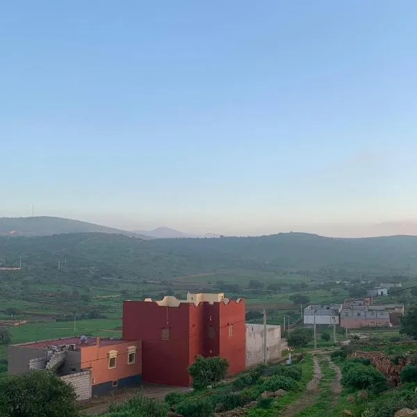 Adoir N'salh, hotell Tiznitis