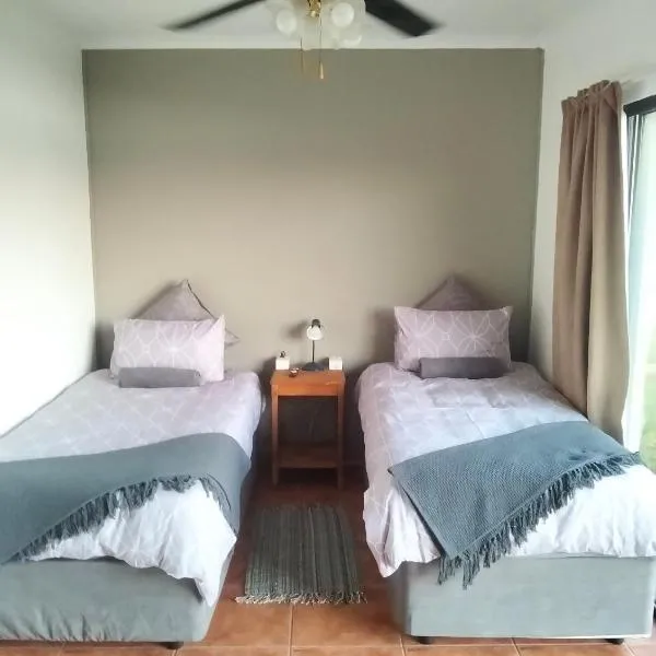 Golden Mile Estate Self Check Inn, hotel a Witbank
