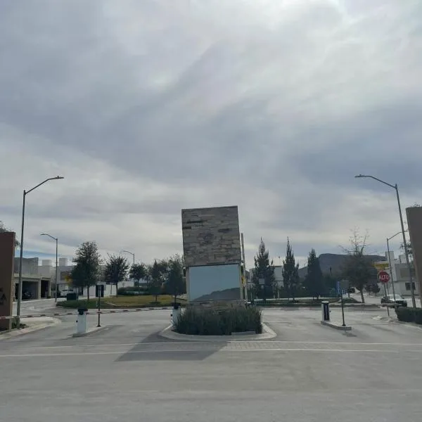 Casa en fraccionamiento privado – hotel w mieście Saltillo