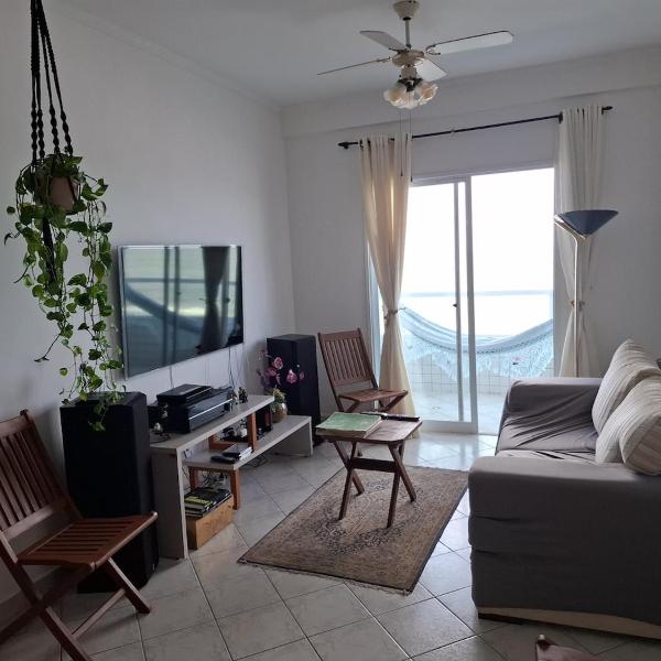 Nascente, 2 quartos Jardim Praia Grande, pe na areia