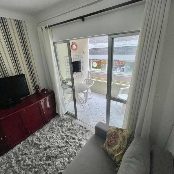 Apartamento Meia Praia verão 2026