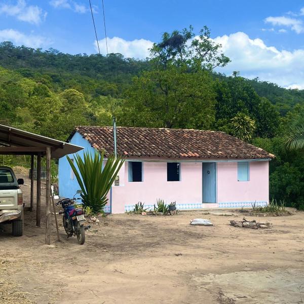 Traditional house in front of the Fundão Waterfall - Foto 5