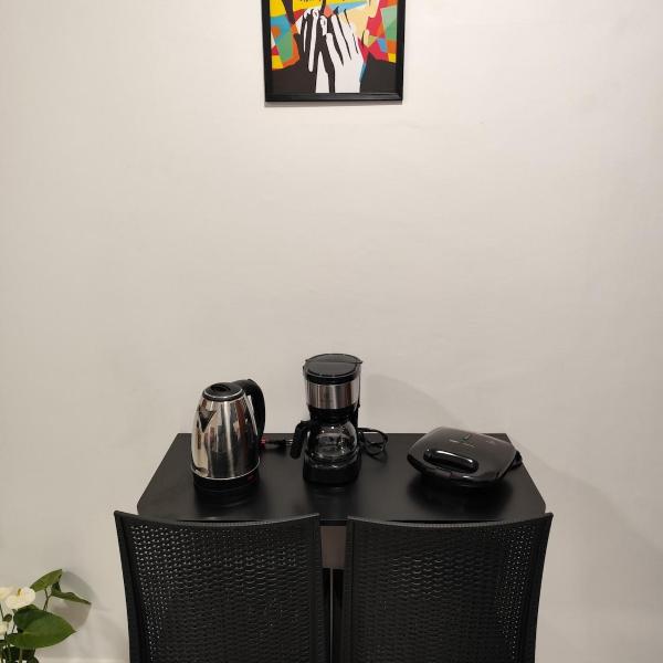 Studio Bem localizado, WIFI Rápido, Ar Condicionado e Estacionamento 1 - Foto 4