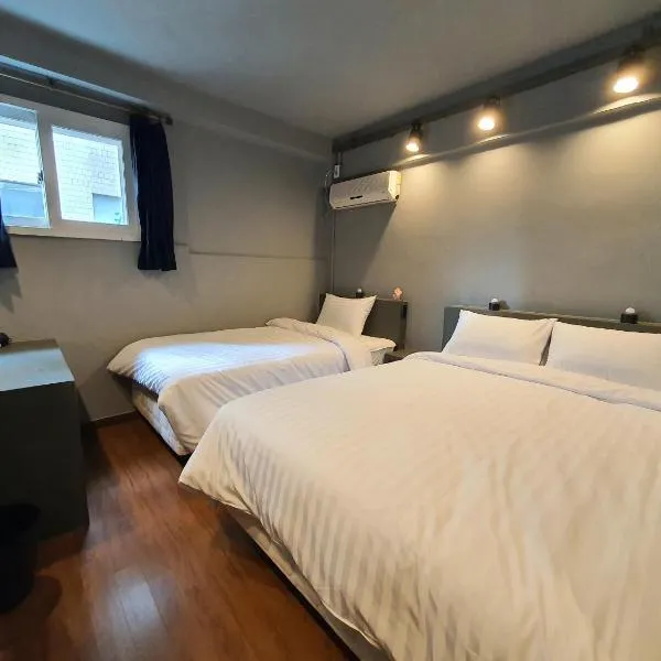 Daljee Guesthouse, hotel v Soule