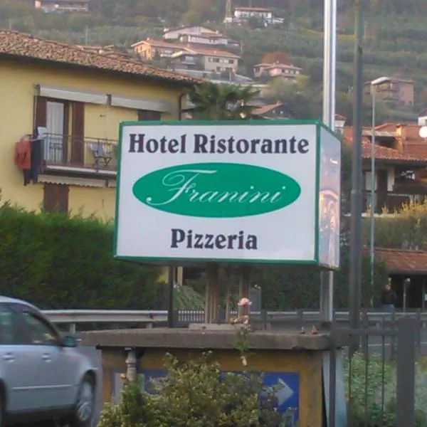 Hotel Franini、コスタ・ヴォルピーノのホテル