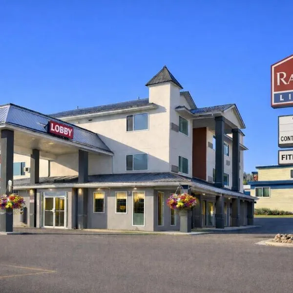 Ramada Limited 100 Mile House, ξενοδοχείο σε One Hundred Mile House
